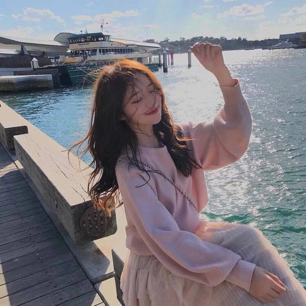 量产型璃子-另一位模型女子的人生组装记-